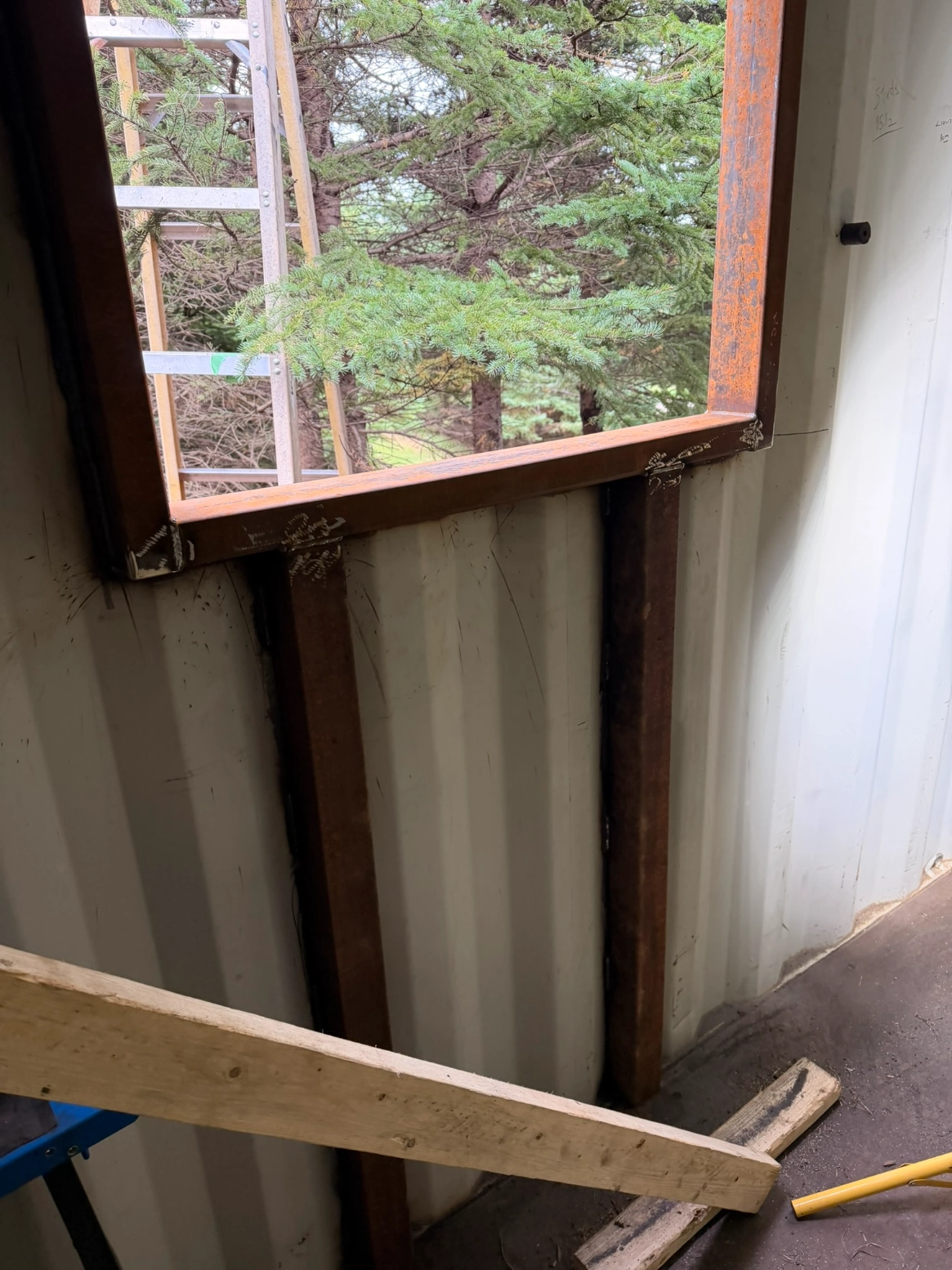 Container window frame